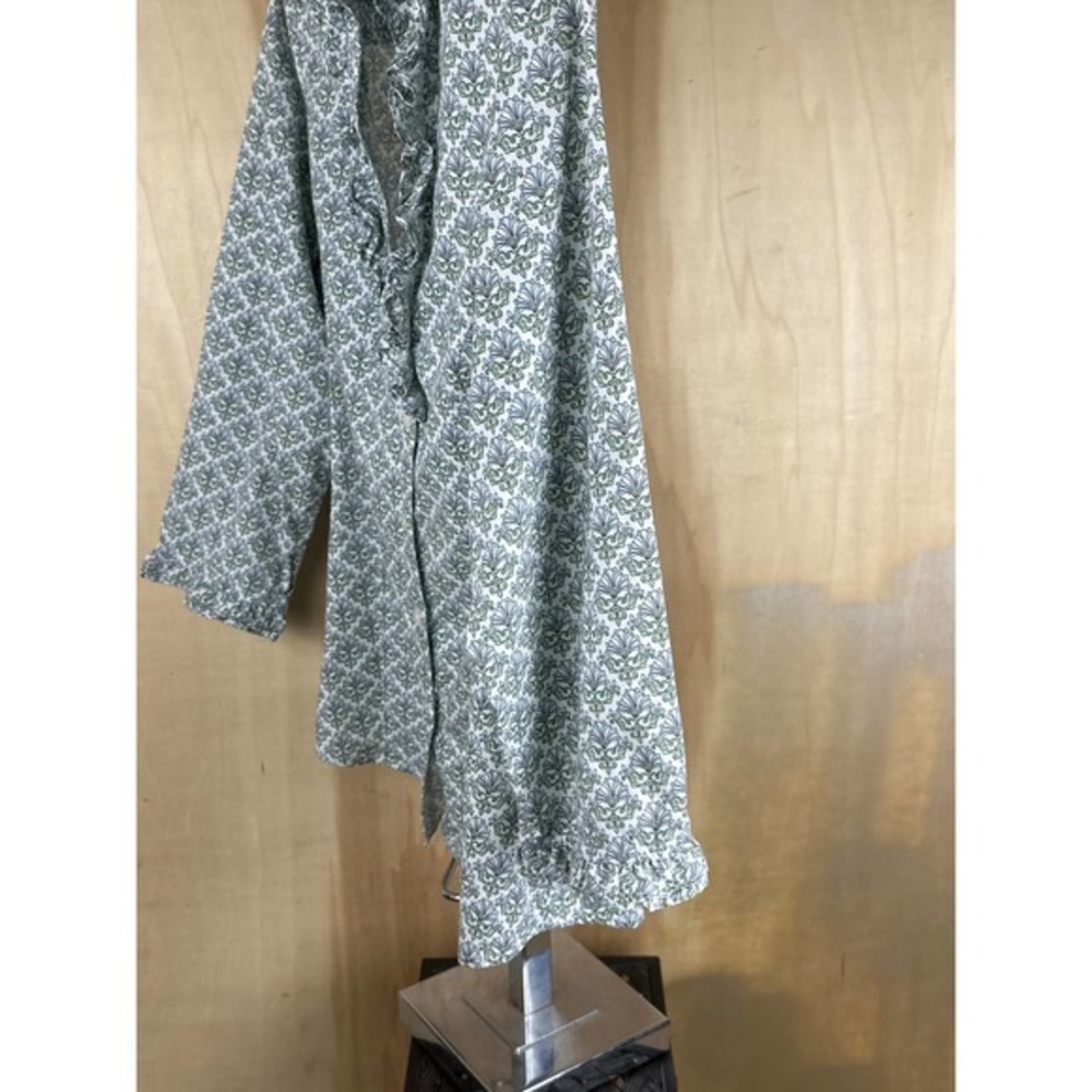 Floral Patterned Women's Top - Picture 5 of 10